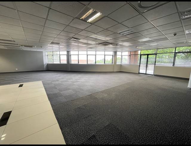 436M² OFFICE TO LET IN PARKTOWN